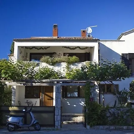 Apartment With A Parking Space Mali Losinj